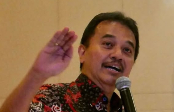 Roy Suryo Tersangka Kasus Ijazah Jokowi, Jalani PemeriksaanRoy Suryo Tersangka Kasus Ijazah Jokowi, Jalani Pemeriksaan