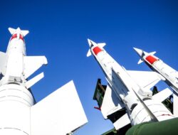 Hizbullah Hujani Israel dengan Roket dan Rudal