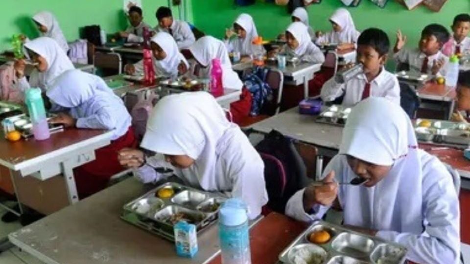 Guru Wajib Cicipi MBG di Sleman